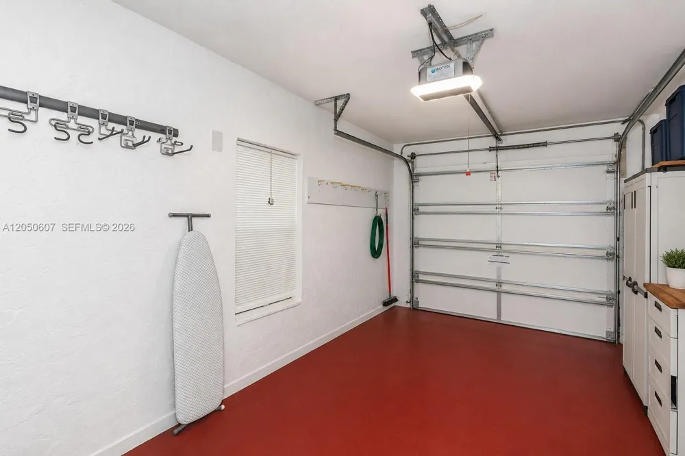 9852 NW 9th Ct Plantation, FL 33324