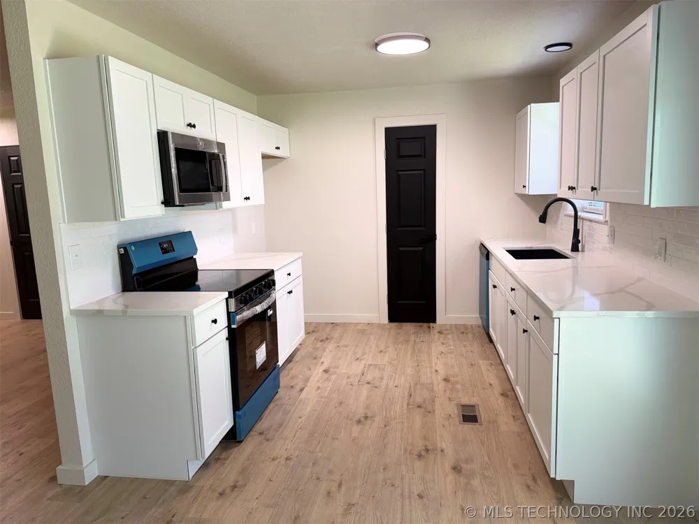 307 E Barclay Street Henryetta, OK 74437