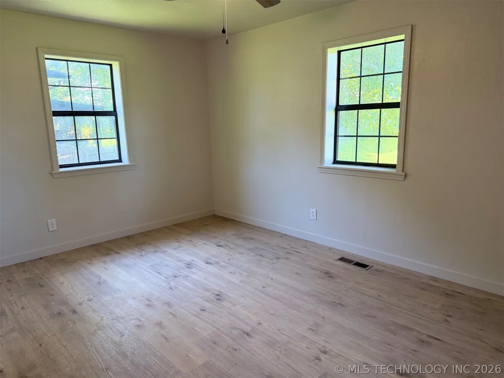 307 E Barclay Street Henryetta, OK 74437
