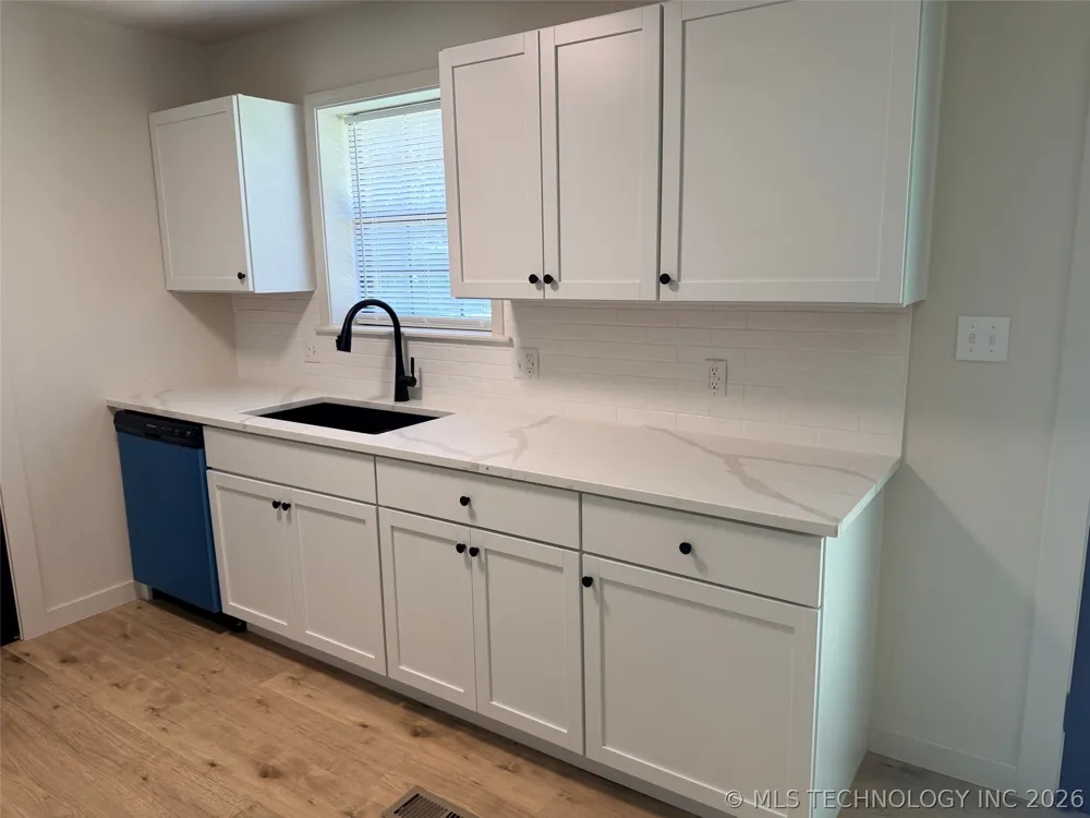 307 E Barclay Street Henryetta, OK 74437