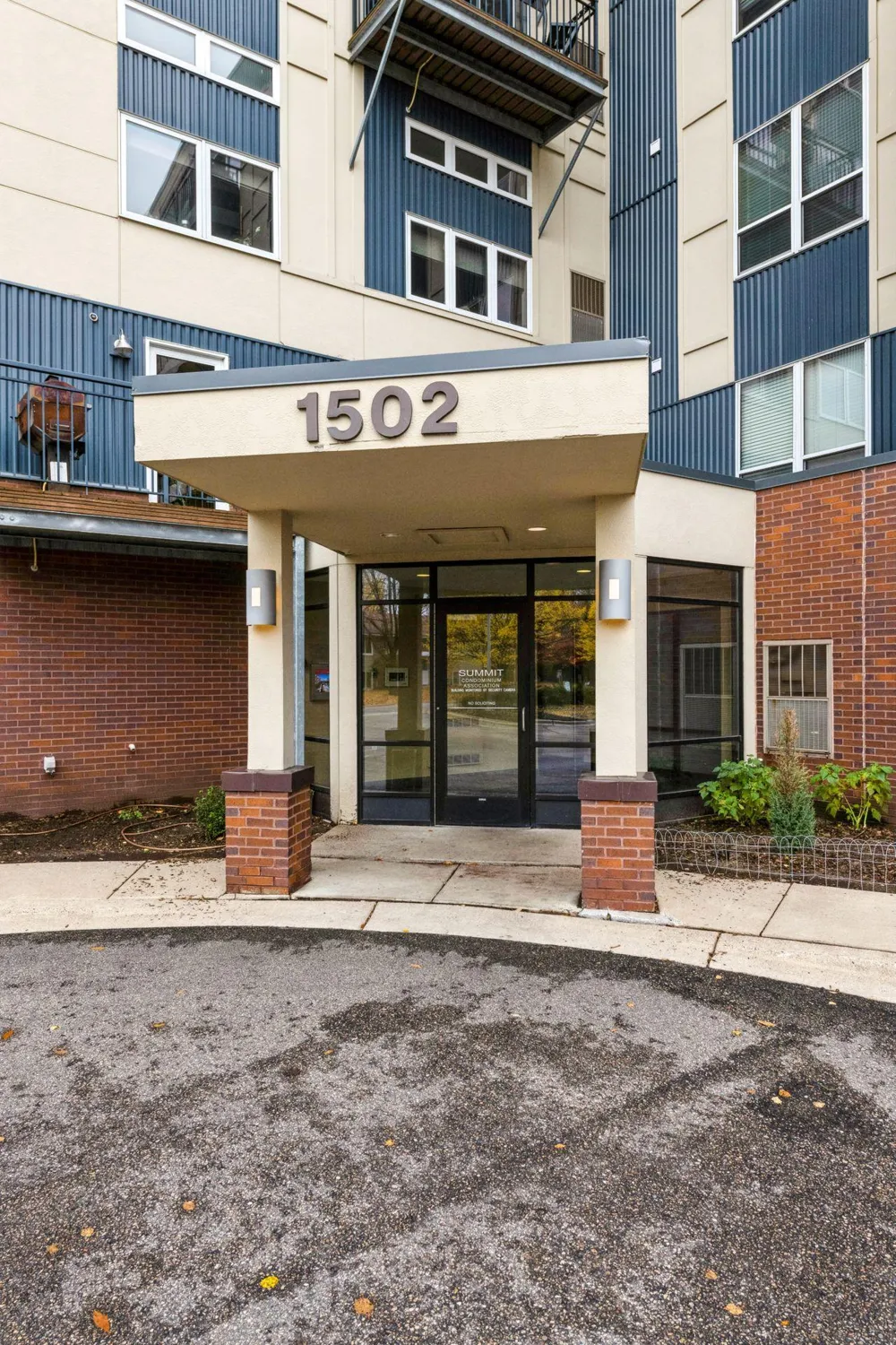 1502 5th Street #313 Hopkins, MN 55305