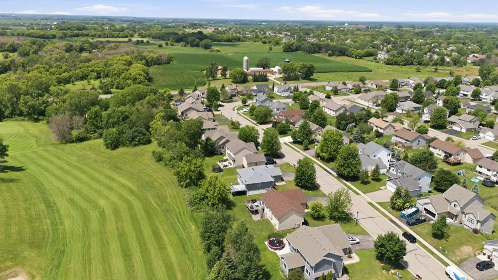 9155 Fairway Hill Drive Elko New Market, MN 55020