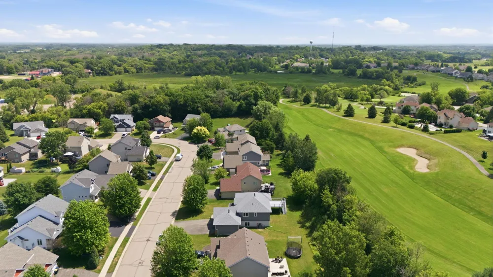 9155 Fairway Hill Drive Elko New Market, MN 55020