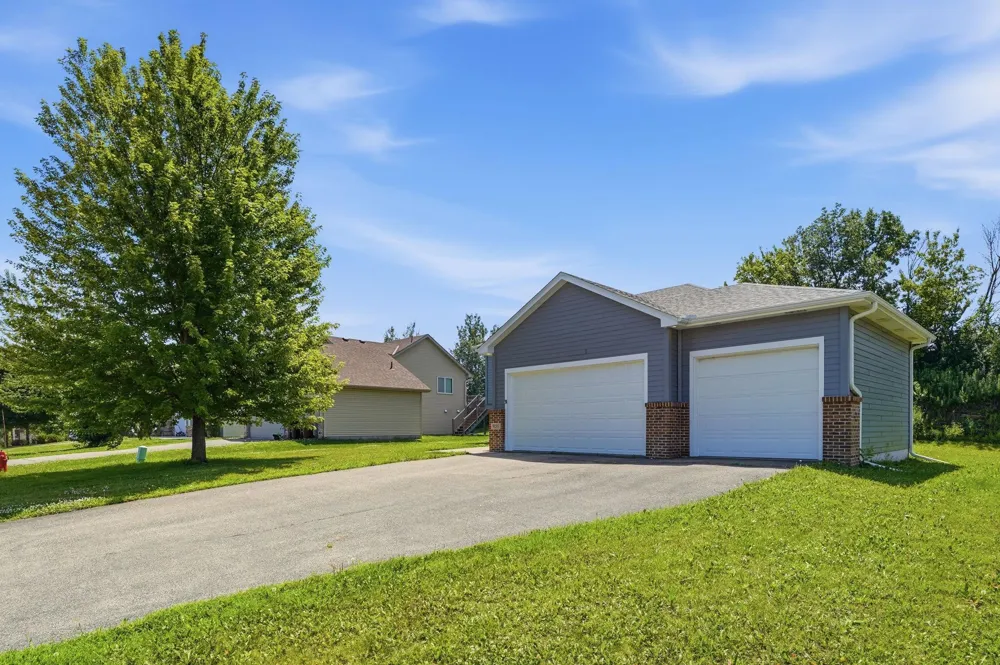 9155 Fairway Hill Drive Elko New Market, MN 55020