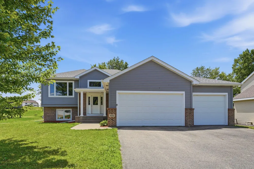 9155 Fairway Hill Drive Elko New Market, MN 55020