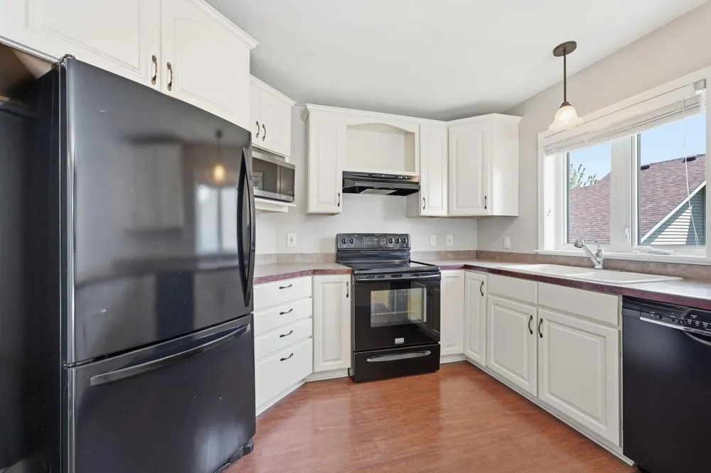 9155 Fairway Hill Drive Elko New Market, MN 55020