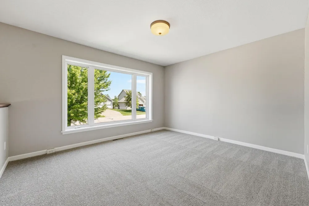 9155 Fairway Hill Drive Elko New Market, MN 55020