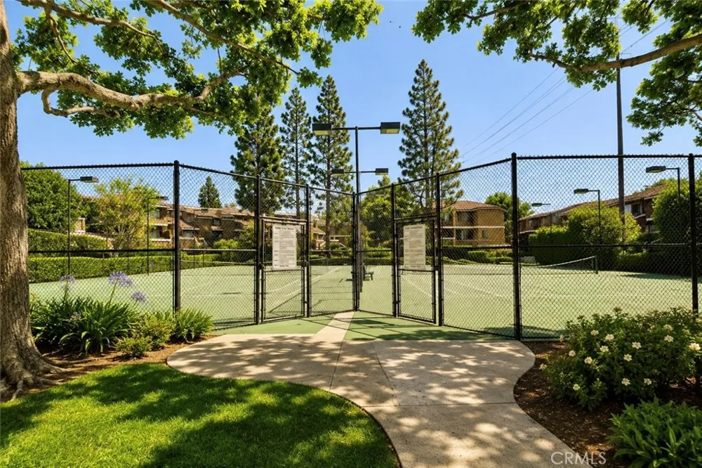 13110 Creek View #202 Garden Grove, CA 92844