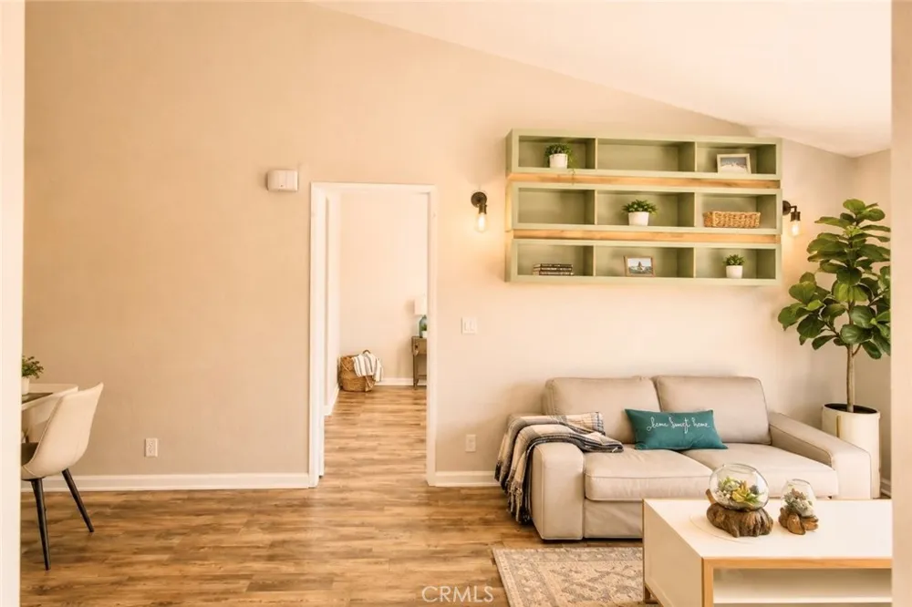 13110 Creek View #202 Garden Grove, CA 92844