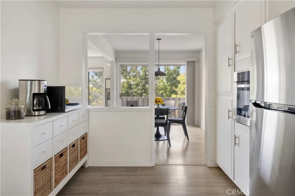 4343 Finley Avenue #27 Los Angeles, CA 90027