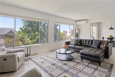 4343 Finley Avenue #27