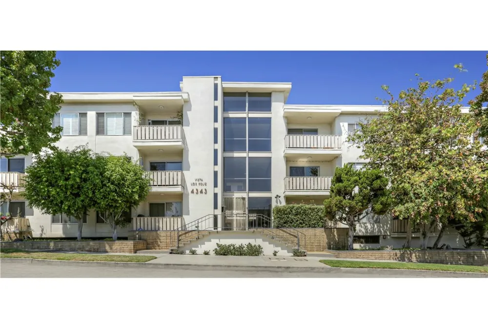 4343 Finley Avenue #27 Los Angeles, CA 90027