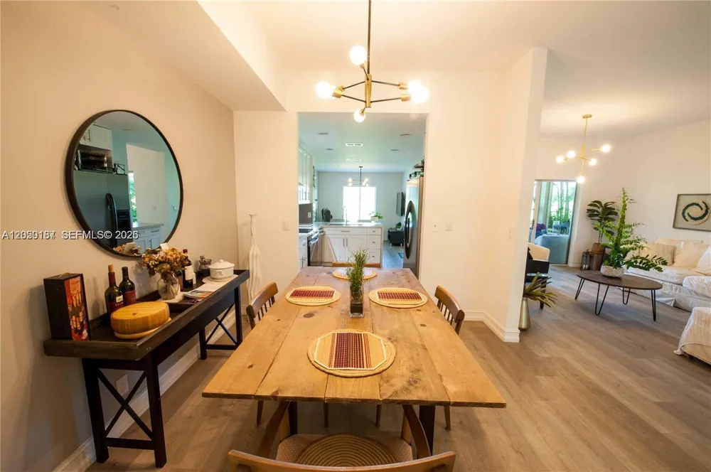 16301 Malibu Dr #79 Weston, FL 33326