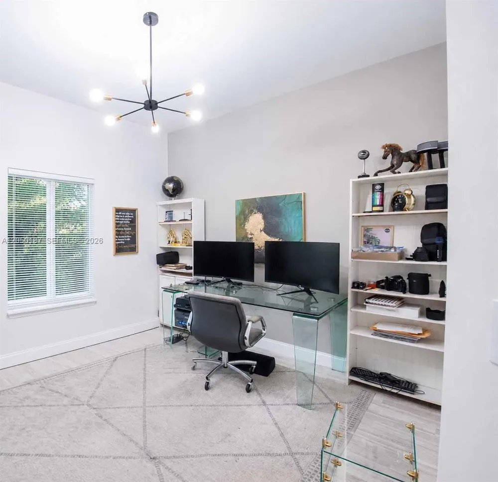 16301 Malibu Dr #79 Weston, FL 33326