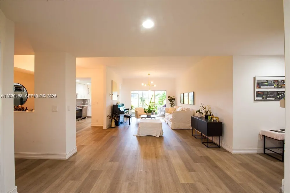 16301 Malibu Dr #79 Weston, FL 33326