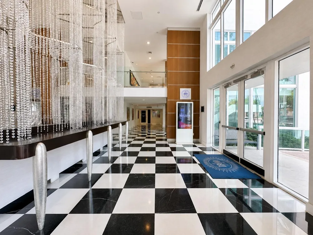 1800 Bayshore Dr #4102 Miami, FL 33132