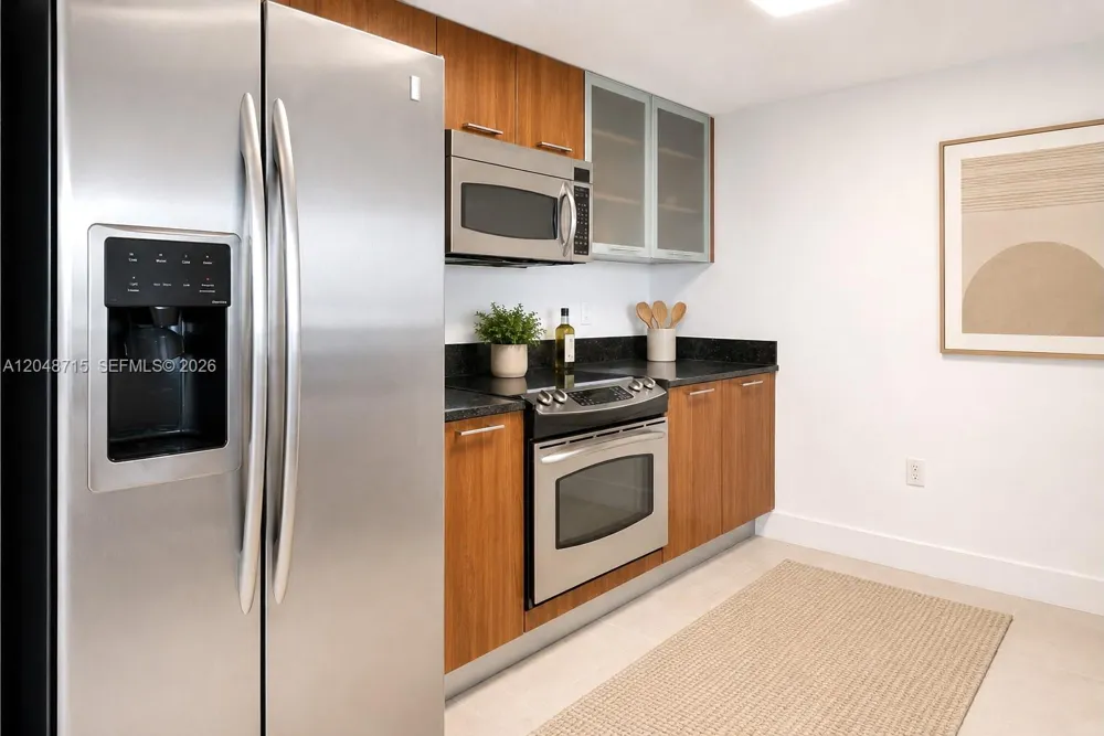 1800 Bayshore Dr #4102 Miami, FL 33132