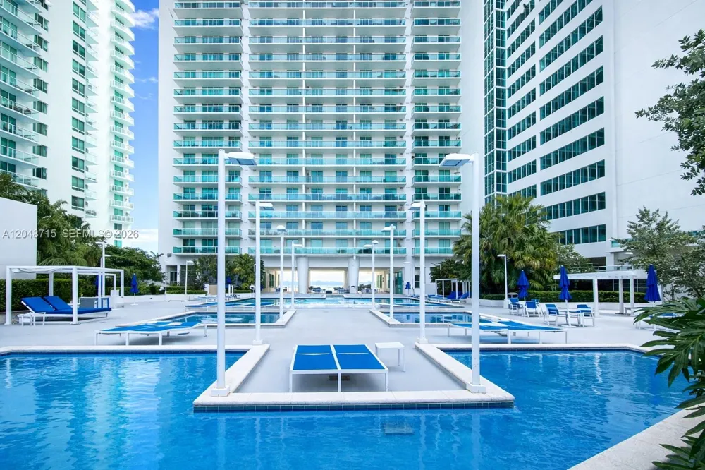1800 Bayshore Dr #4102 Miami, FL 33132