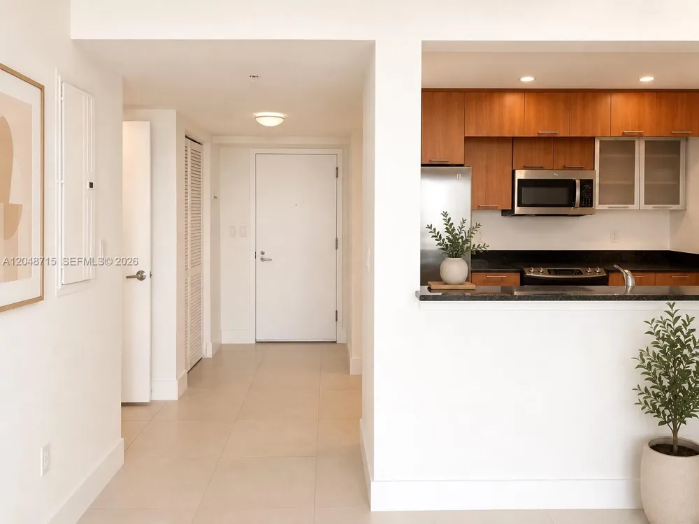 1800 Bayshore Dr #4102 Miami, FL 33132
