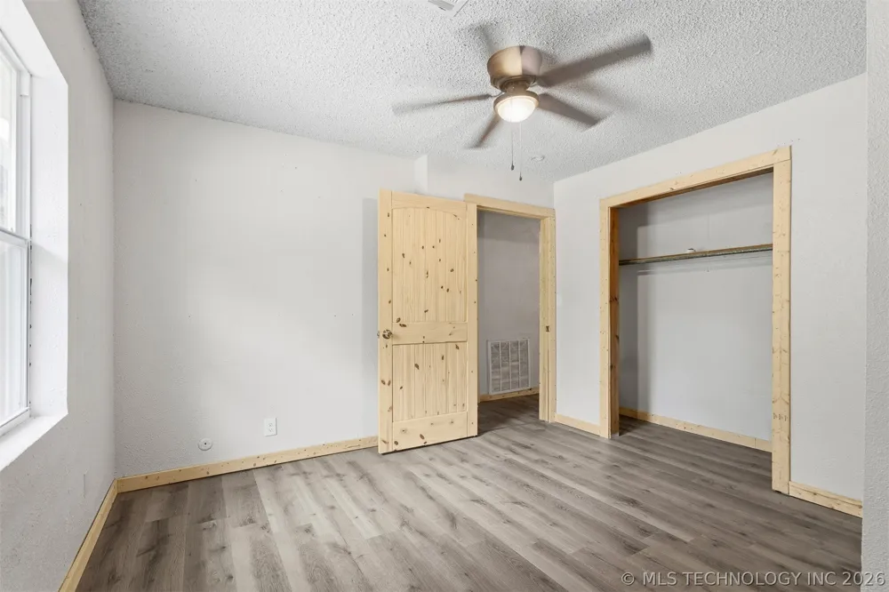4268 Chickasaw Road Kingston, OK 73439