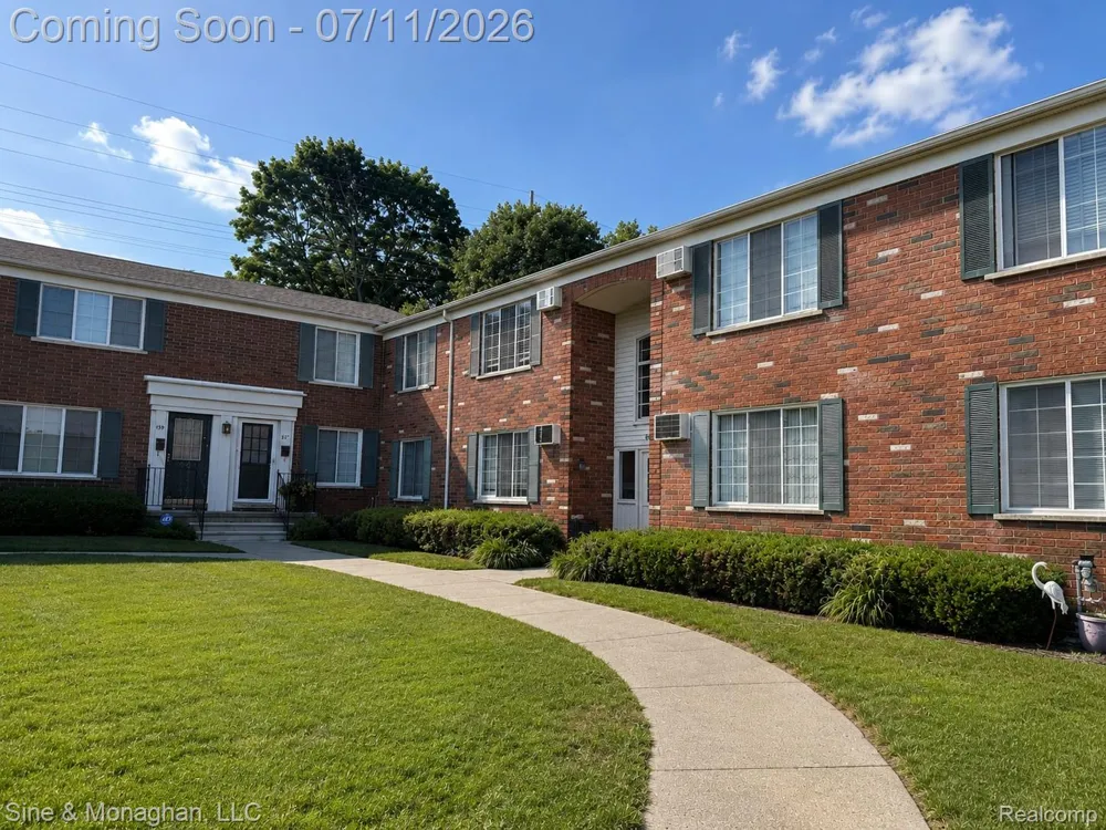 433 Miller Avenue #203 Rochester City, MI 48307