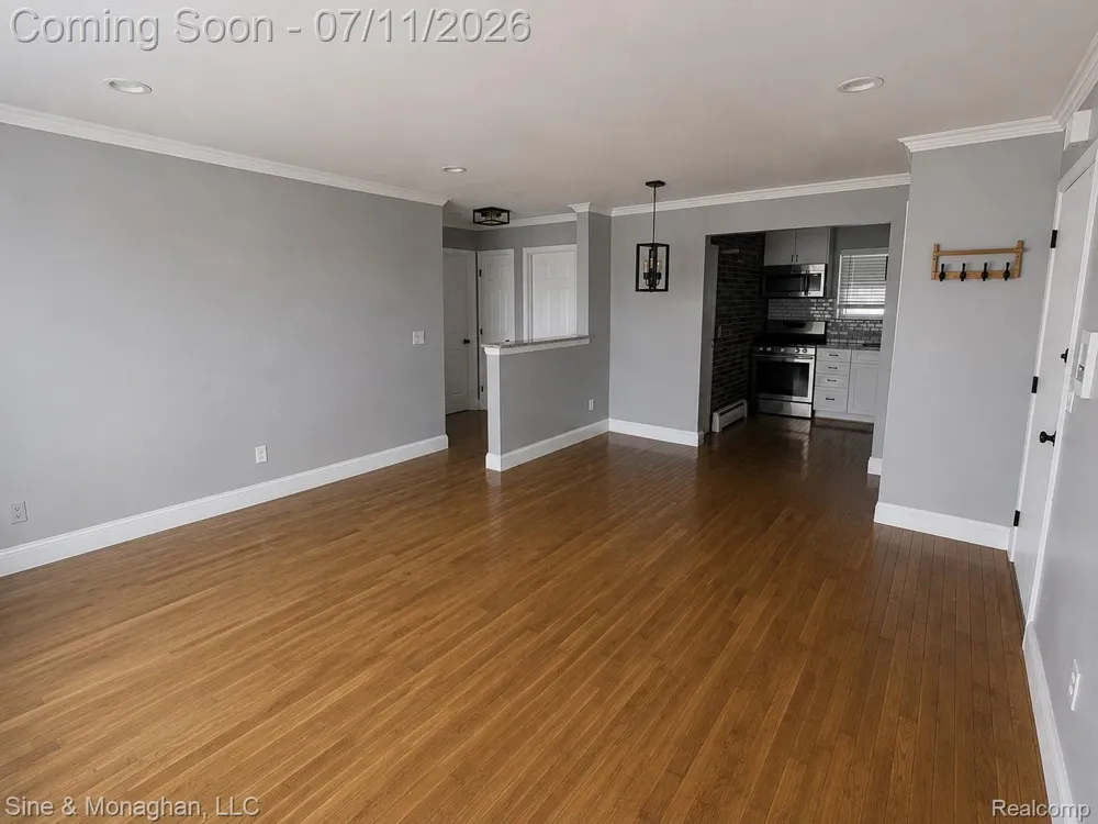 433 Miller Avenue #203 Rochester City, MI 48307