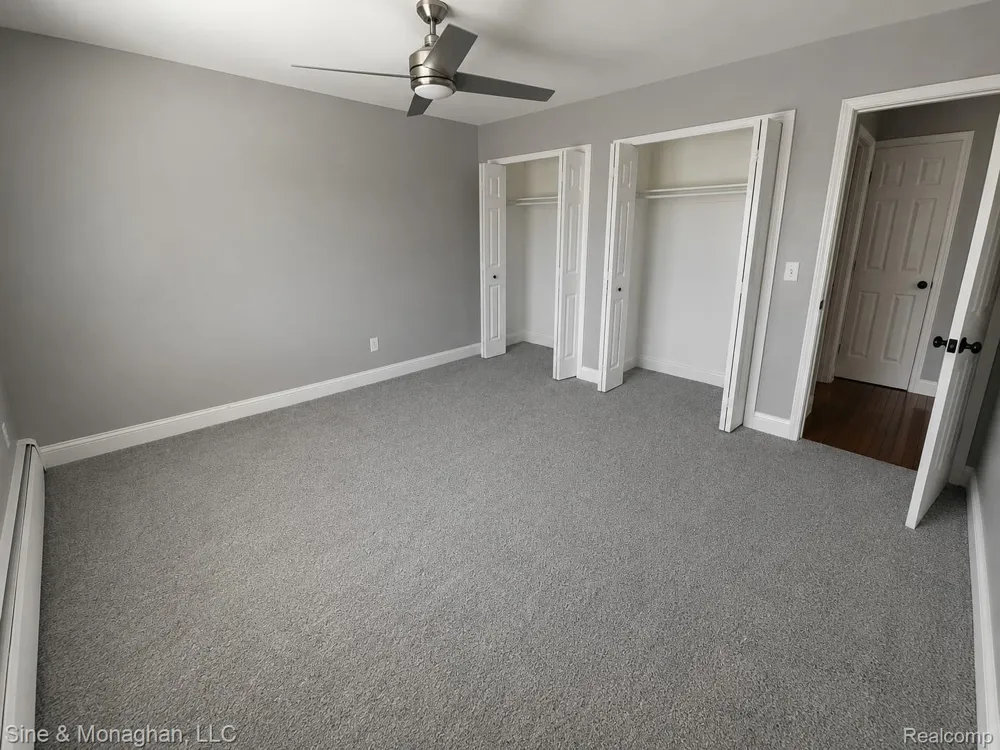 433 Miller Avenue #203 Rochester City, MI 48307