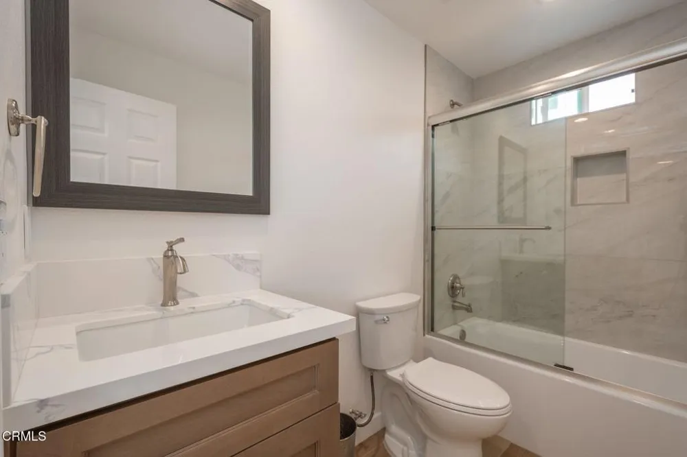 1004 Jurymast Drive ##3 Oxnard, CA 93030
