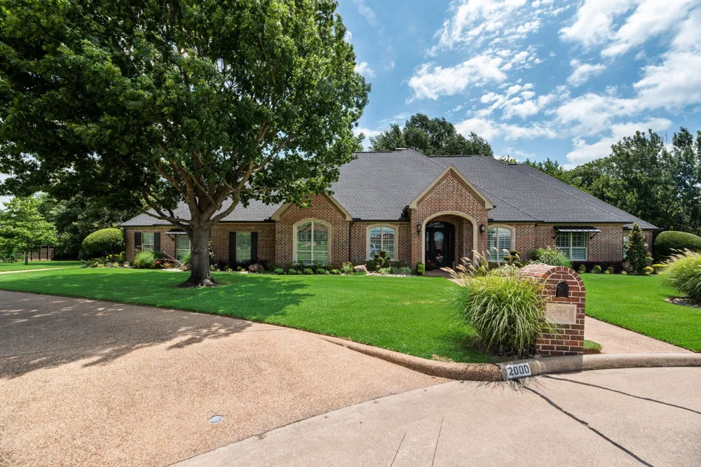 2000 Scott Place Corsicana, TX 75110