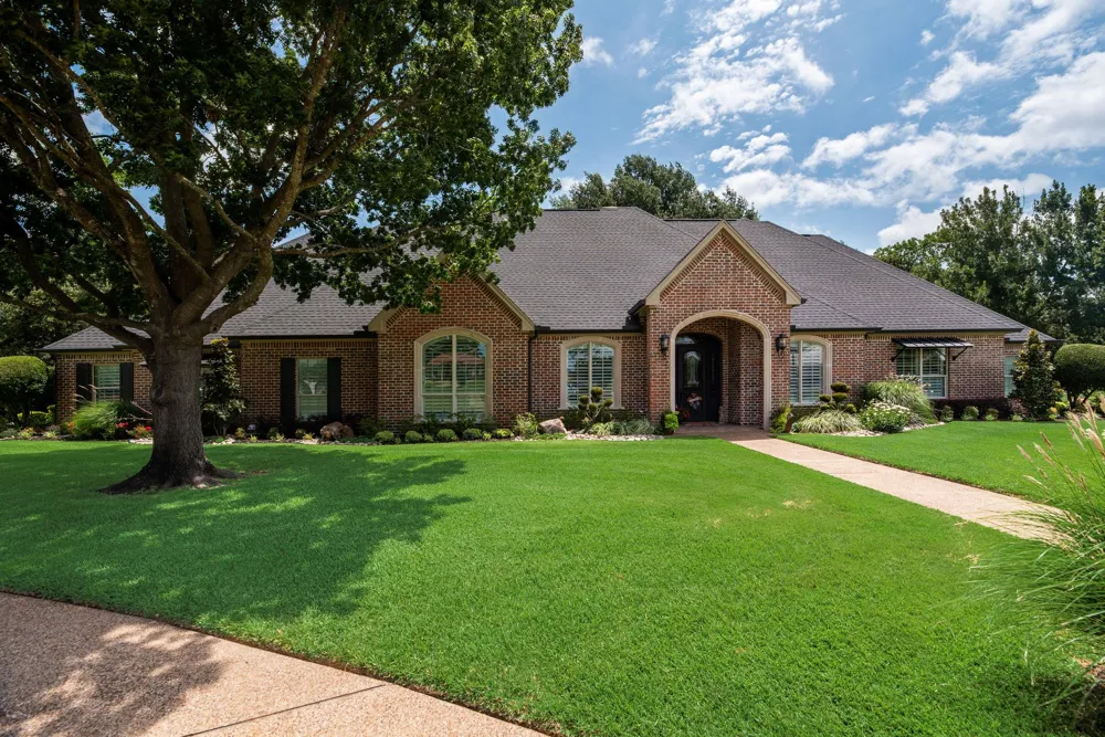 2000 Scott Place Corsicana, TX 75110