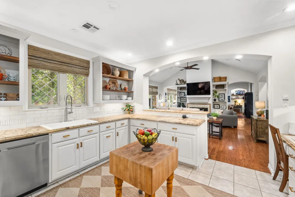 2000 Scott Place Corsicana, TX 75110