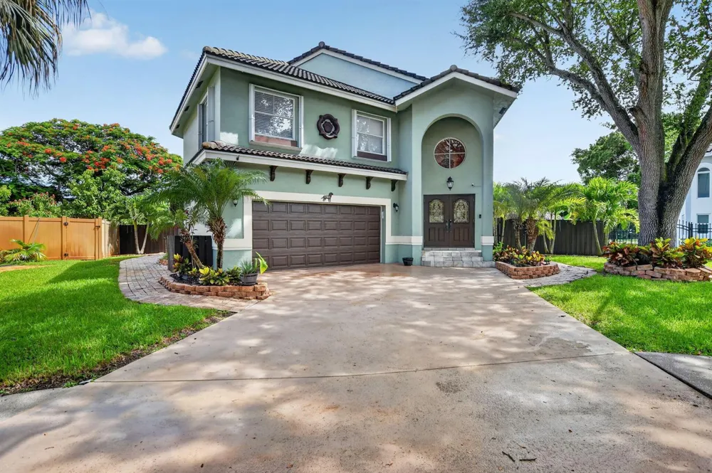 5901 NW 58th Terrace Parkland, FL 33067