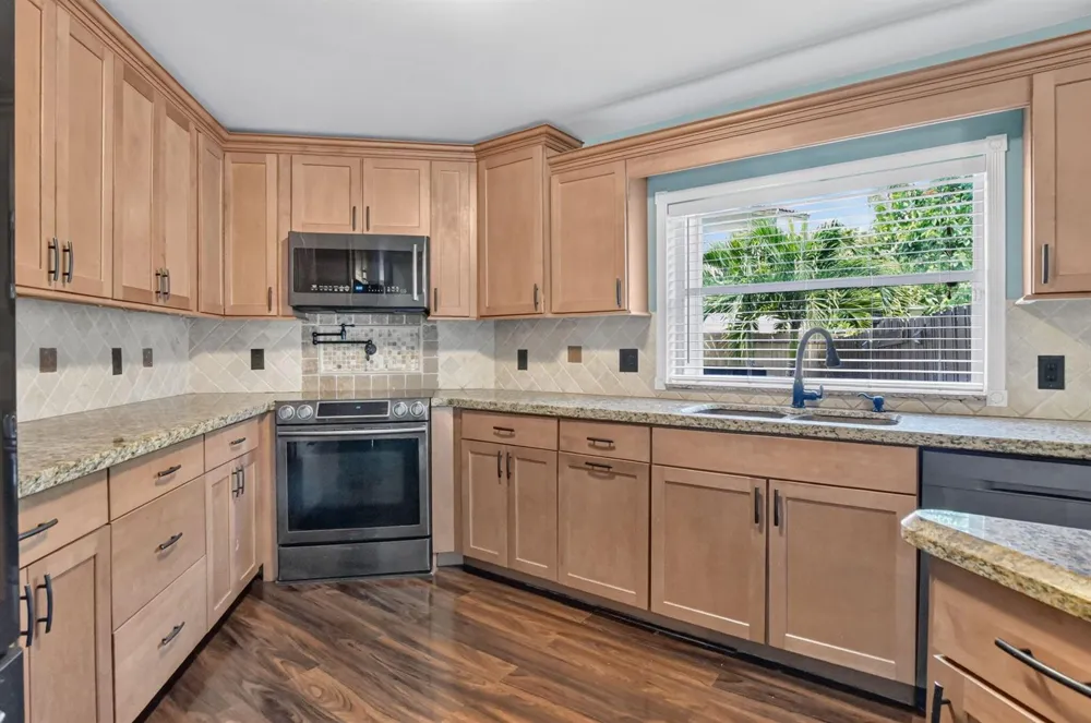 5901 NW 58th Terrace Parkland, FL 33067