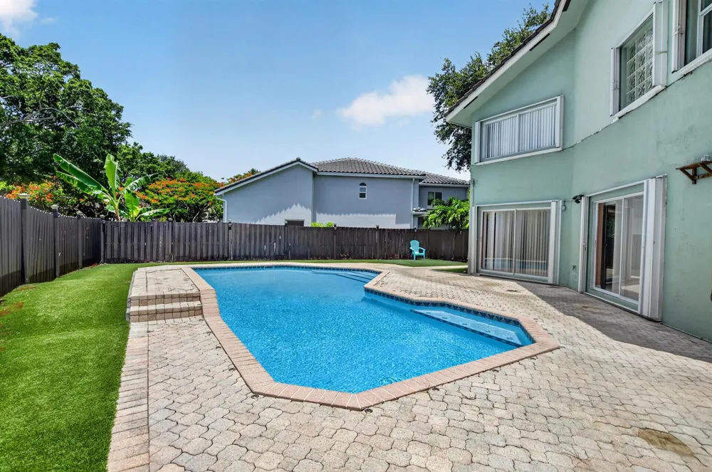 5901 NW 58th Terrace Parkland, FL 33067