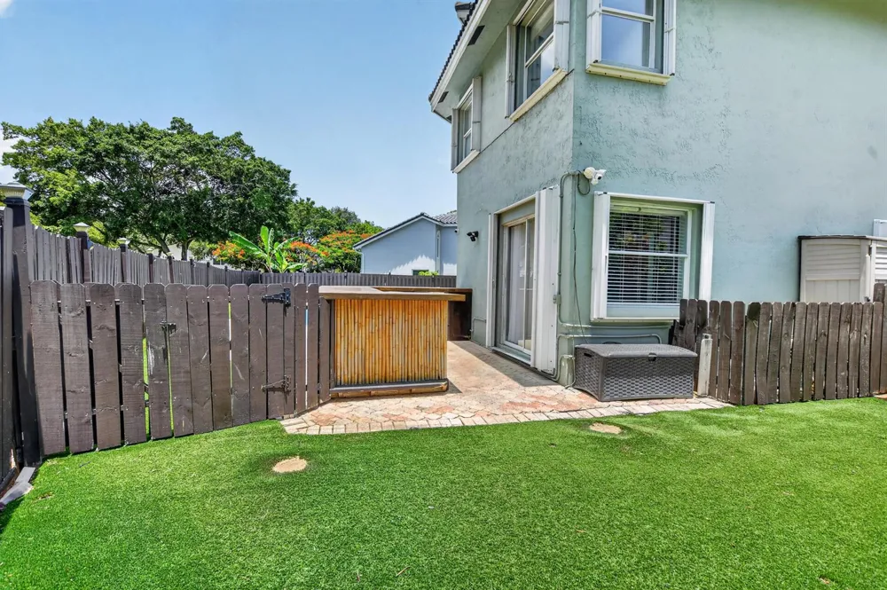 5901 NW 58th Terrace Parkland, FL 33067