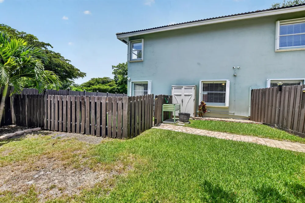 5901 NW 58th Terrace Parkland, FL 33067