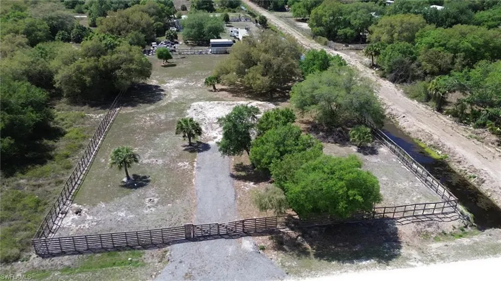 180 Datil Street Clewiston, FL 33440