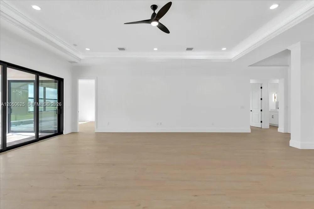 520 Caroline Dr Vero Beach, FL 32968