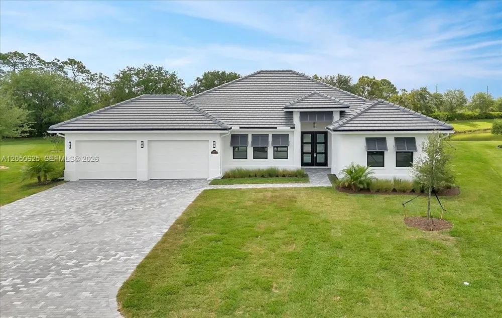 520 Caroline Dr Vero Beach, FL 32968