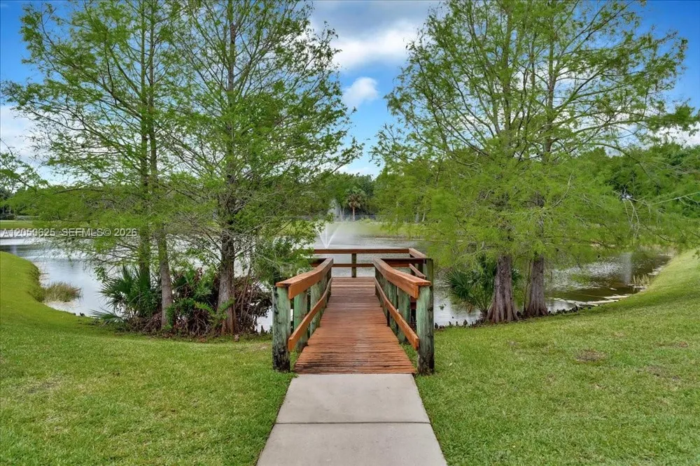 520 Caroline Dr Vero Beach, FL 32968