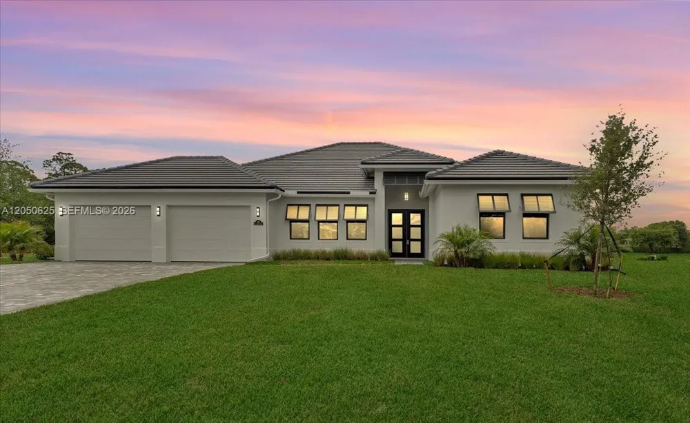 520 Caroline Dr Vero Beach, FL 32968