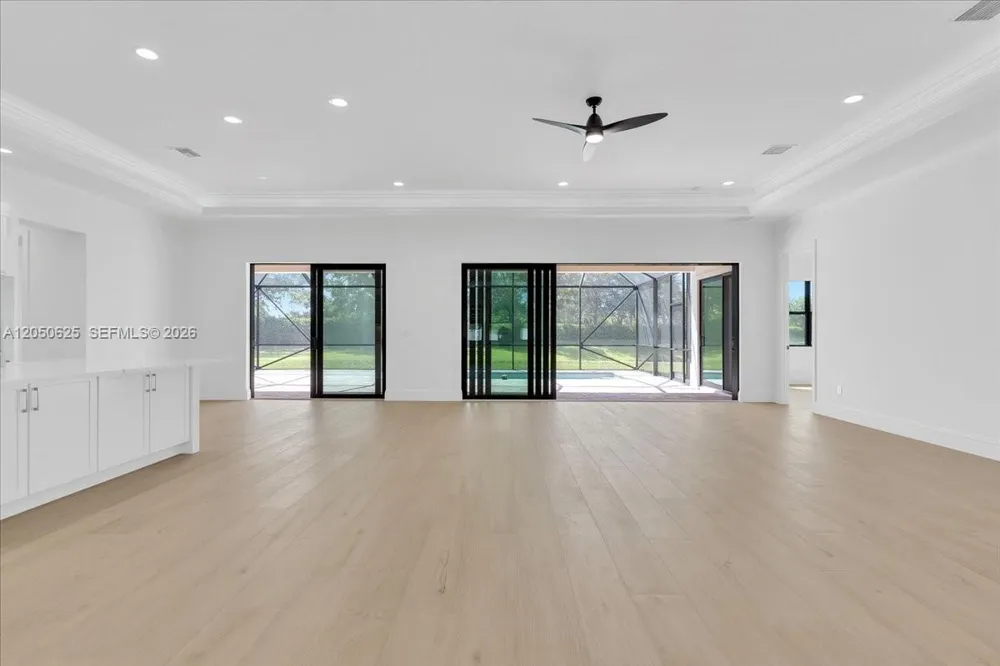 520 Caroline Dr Vero Beach, FL 32968