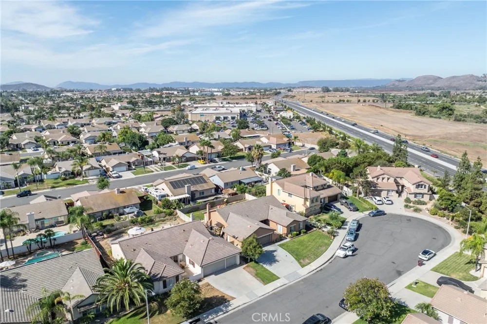31259 Tulette Winchester, CA 92596