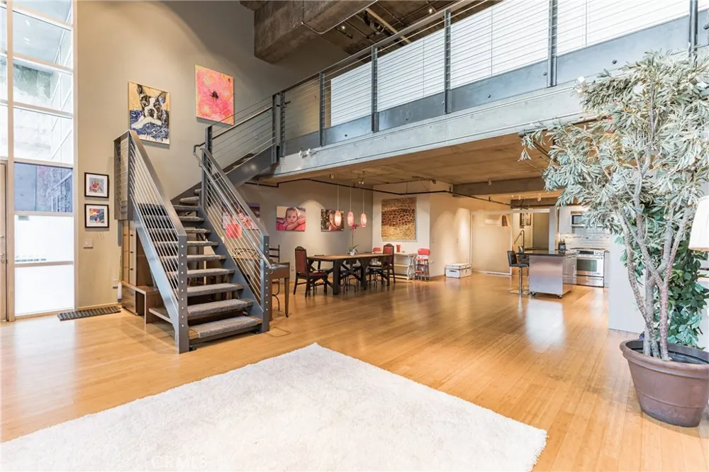 510 S Hewitt Los Angeles, CA 90013