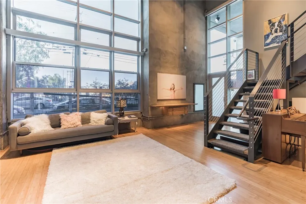 510 S Hewitt Los Angeles, CA 90013