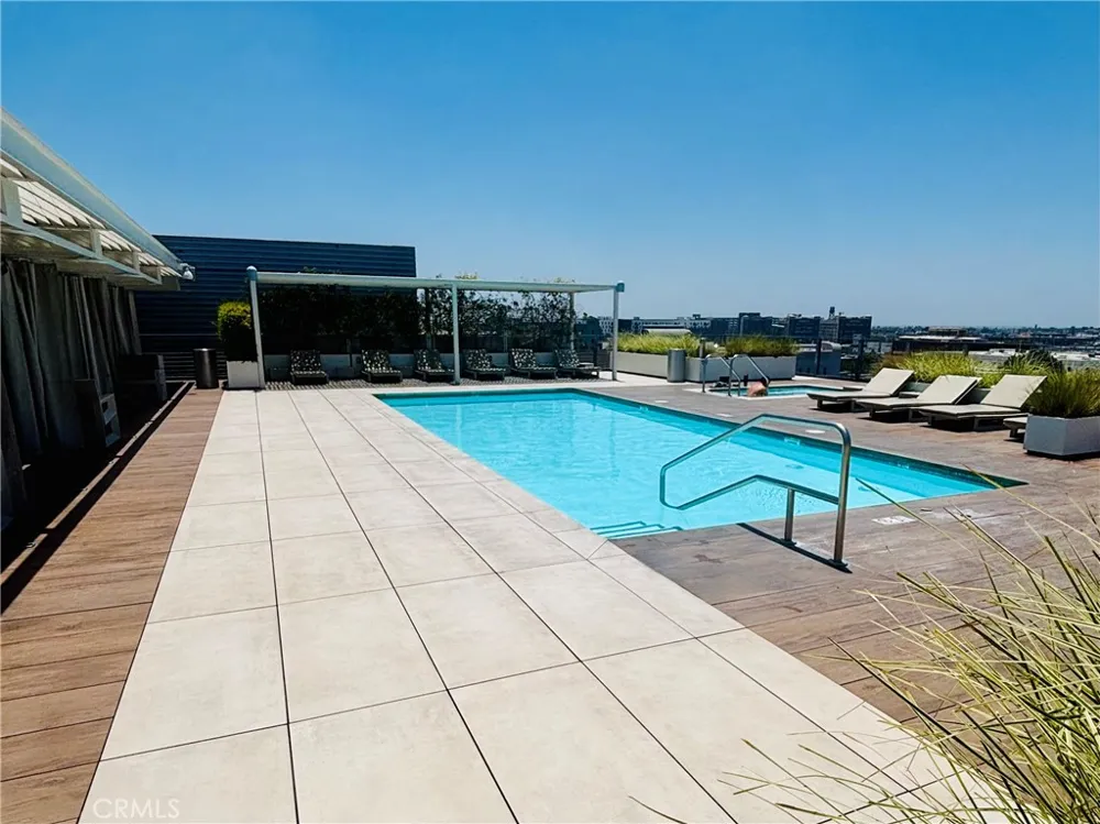 510 S Hewitt Los Angeles, CA 90013