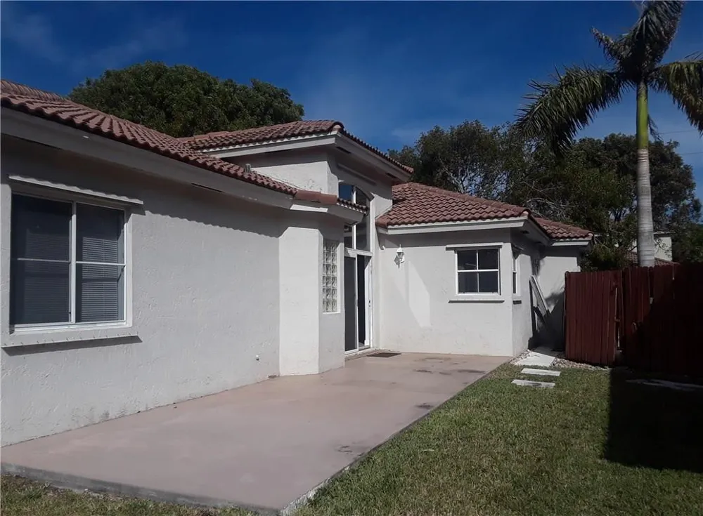 533 NW 47th Avenue Coconut Creek, FL 33063
