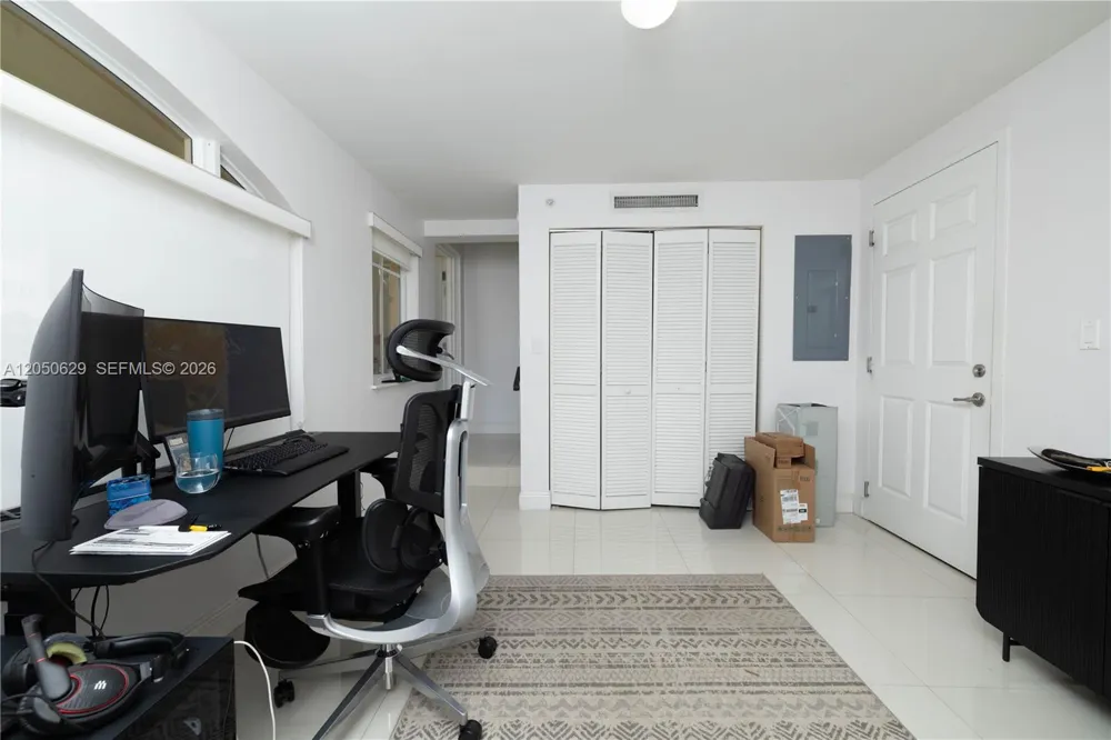 18451 NE 27th Pl Aventura, FL 33160
