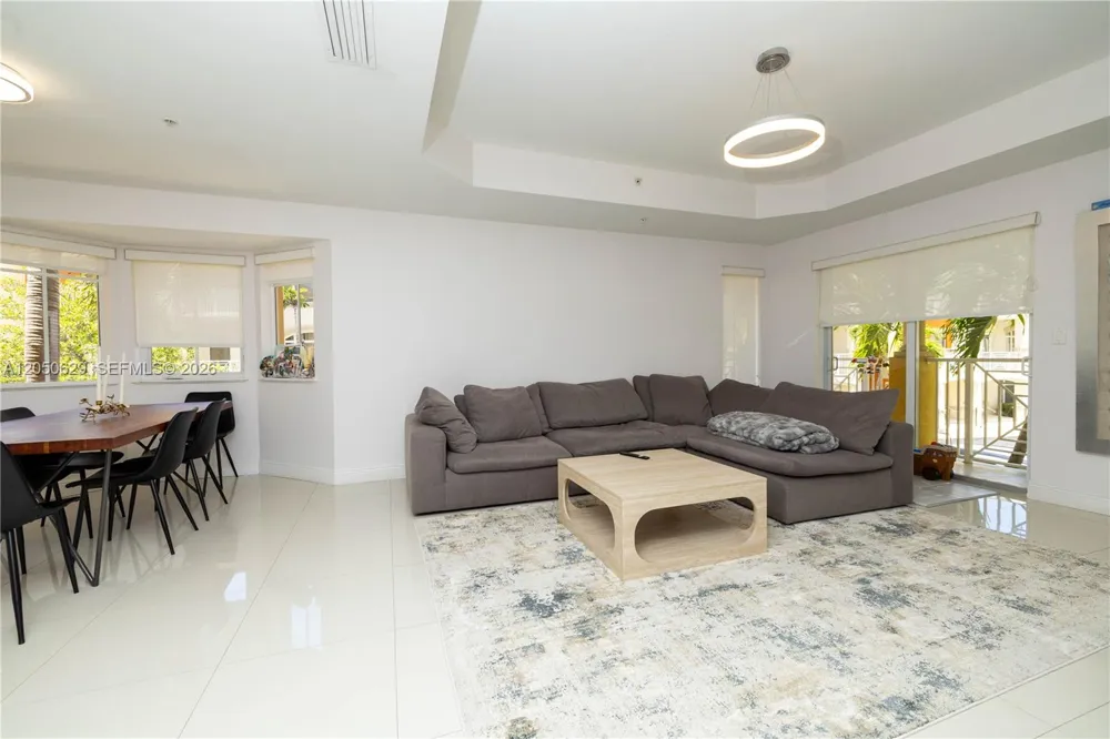 18451 NE 27th Pl Aventura, FL 33160