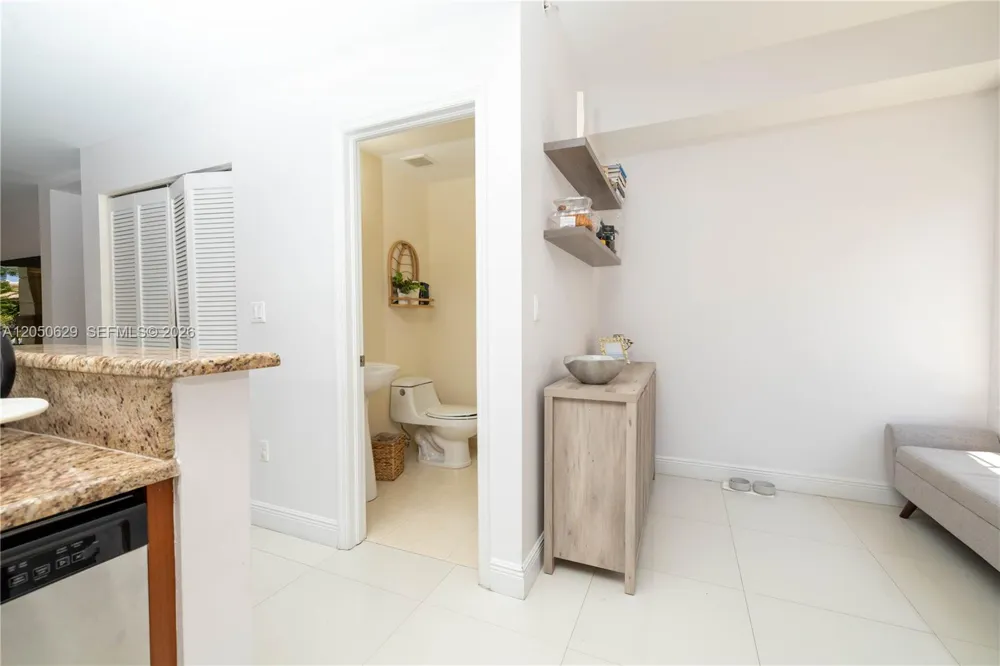 18451 NE 27th Pl Aventura, FL 33160